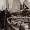 Volendamse visser op zijn aangemeerde kotter (foto uit 1925) van Affect Fotografie