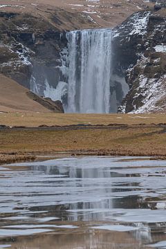 Skogafoss Waterval, IJsland, Europa van Alexander Ludwig