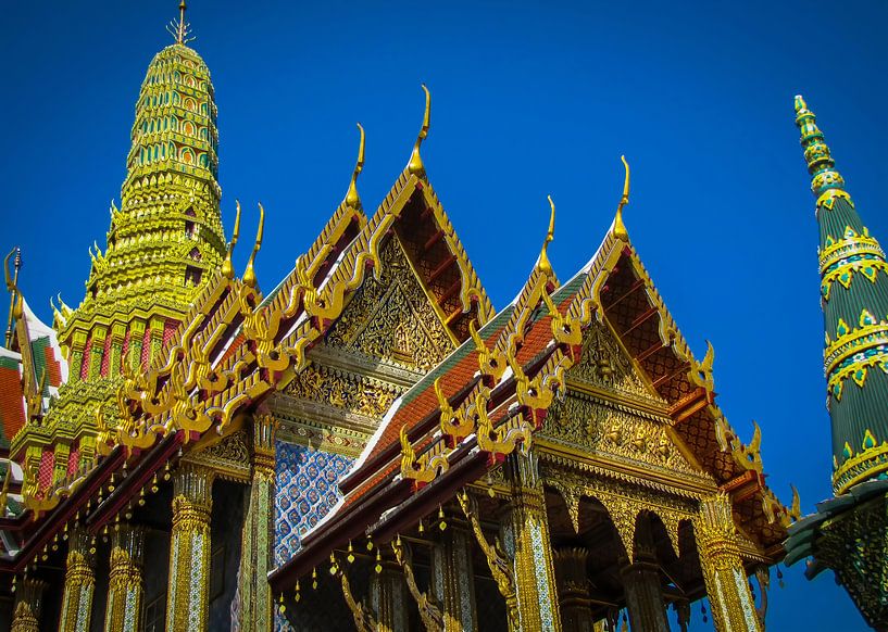 Golden temple, Wat Phra Kaeo-Thailand by Rietje Bulthuis