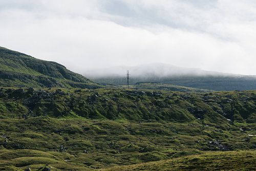 Pôle haute tension solitaire