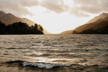 Coucher de soleil dans les montagnes sur Anna Schalken