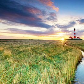 Westerhever lighthouse at sunrise by Tilo Grellmann | Photography