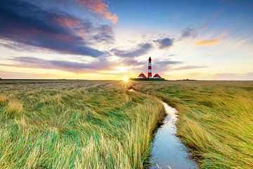 Westerhever Leuchtturm zum Sonnenaufgang von Tilo Grellmann | Photography