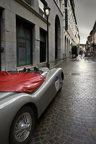 Mille Miglia, Brescia Italia van Fons Bitter