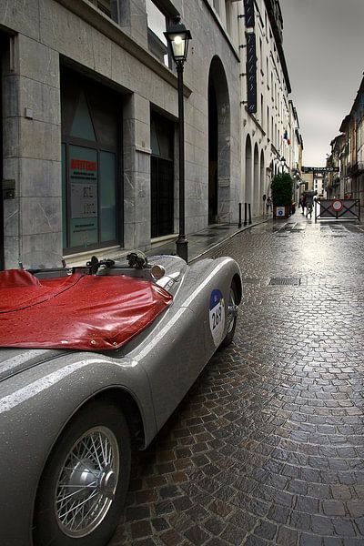 Mille Miglia, Brescia Italia par Fons Bitter