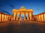 Brandenburger Tor 's nachts van Robin Oelschlegel thumbnail