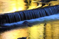 golden waterfall - gouden waterval