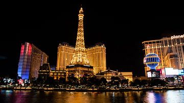 Paris in Vegas! by Bjorn van der Wee