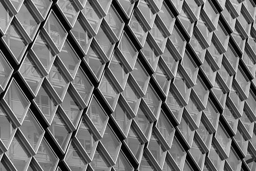 Glazen raster aan de Philipslaan in Eindhoven