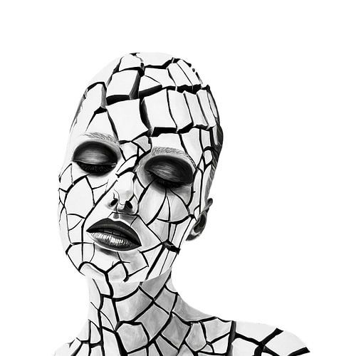 Fragile - Portrait between fragility and strength