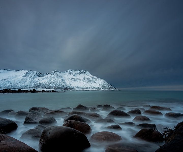 The last rays of the sun. by Larissa Rand