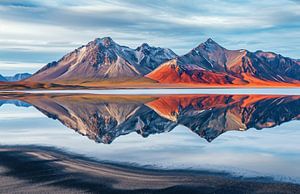 Spiegelungen im Wasser
