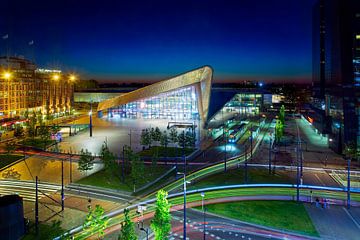 Rotterdam Central night photo with light stripes by Anton de Zeeuw