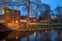 Avondfoto stadsgezicht Louis Hartloopercomplex en Bastion Manenborgh Utrecht