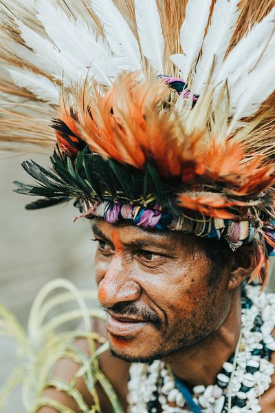 Portrait d'un homme en Papouasie-Nouvelle-Guinée par Milene van Arendonk