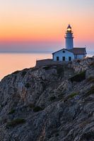 Sanftes Morgenlicht an der Küste von Mallorca
