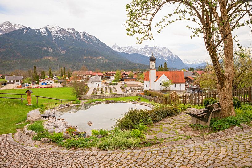 lieu de loisirs Wallgau spa ville, vue sur l'église du village et par SusaZoom