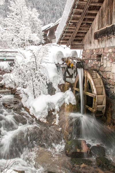 Moulin à eau par Mariette Alders