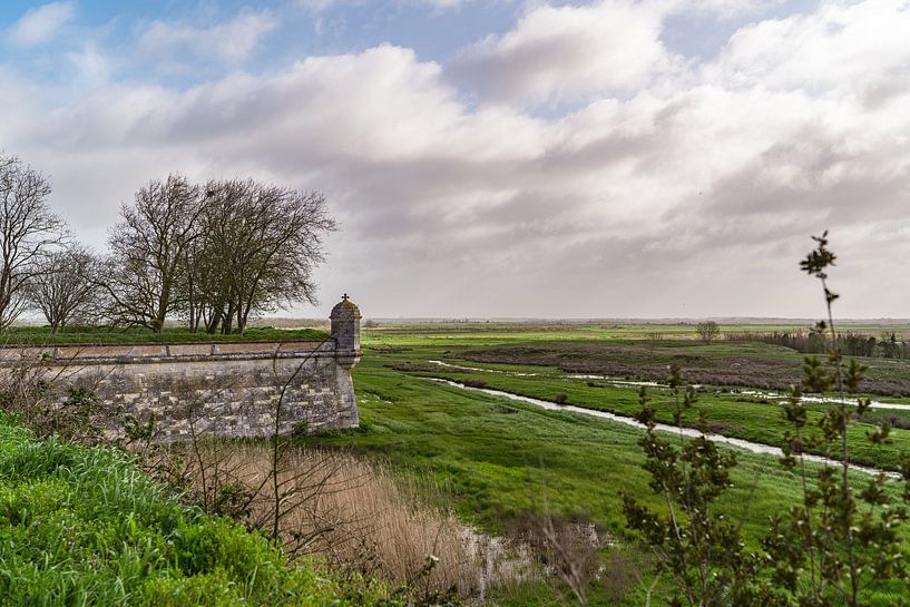 The walls of Brouage, fortified village in France by Martijn Joosse