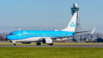 KLM Boeing 737-800 passagiersvliegtuig. van Jaap van den Berg