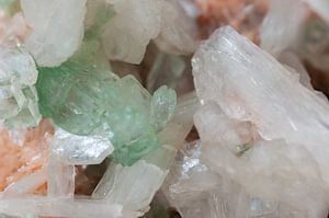 Apophylite verte avec Stilbite