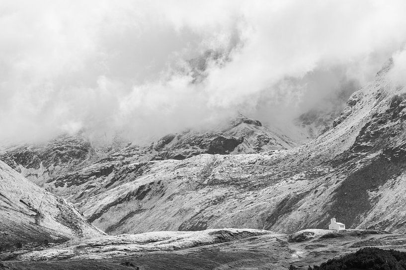 Silvretta hochalpenstrasse en Autriche en noir et blanc par Damien Franscoise