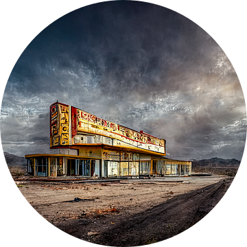 Verlaten casino uit de jaren vijftig langs Route 66 van Harry Anders