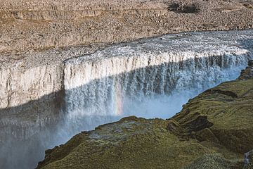 Dettifoss waterfall by Thomas Heitz