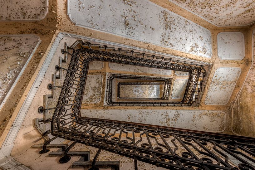 Die goldene Treppe von Perry Wiertz