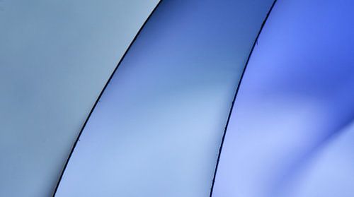Monochrome krommingen in blauw licht
