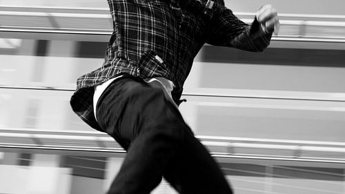 skater zonder board en hoofd