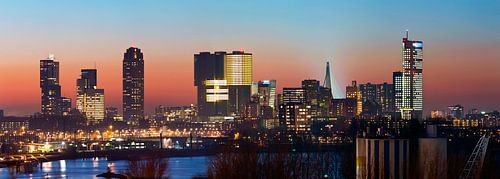 Panorama Wilhelminapier te Rotterdam