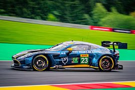 La voiture de course Aston Martin Vantage GT3 à Spa-Francorchamps sur Sjoerd van der Wal Photographie