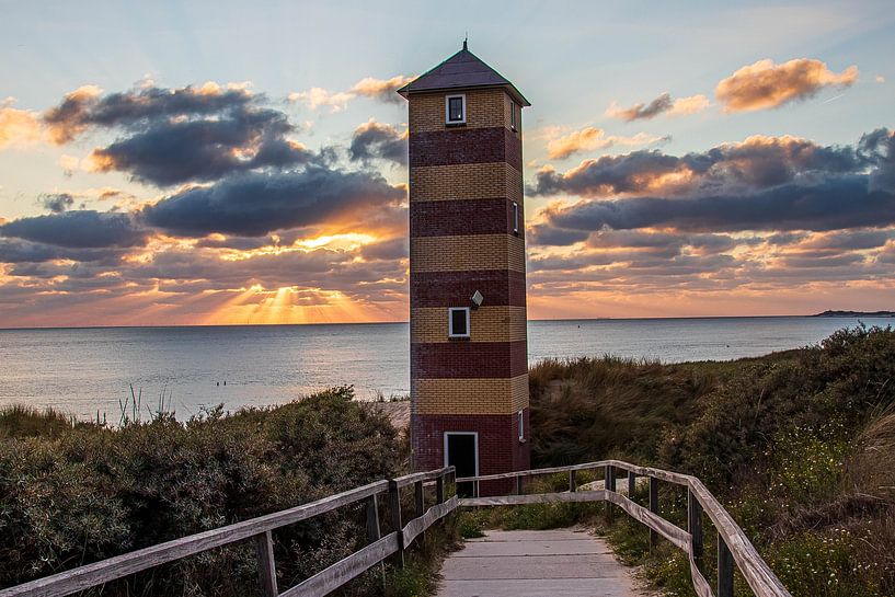 Phare de Dishoek au coucher du soleil par Bert van Wijk