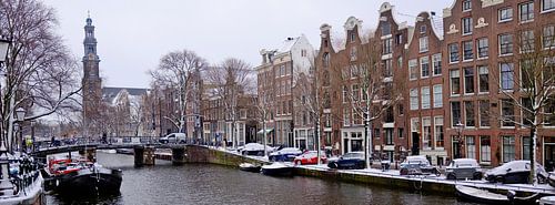 Amsterdam, Prinsengracht met Westertoren in de sneeuw  in kleur