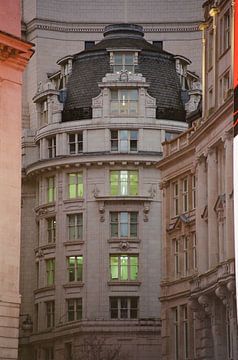 De gebouwen van Piccadilly Circus van Yne Persyn
