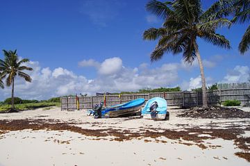 Bateaux sur la plage de Cozumel sur Jadzia Klimkiewicz