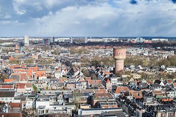 Uitzicht over de Utrechtse binnenstad met de watertoren aan de Lauwerhof by De Utrechtse Internet Courant (DUIC)