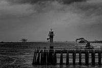 Arbeiten am Leuchtturm auf der Seebrücke