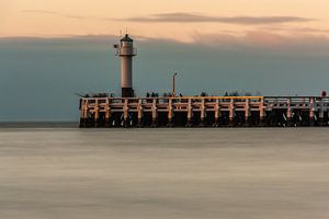 phantoms on the pier von Koen Ceusters