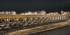 Le Tréport pier in de avondzon