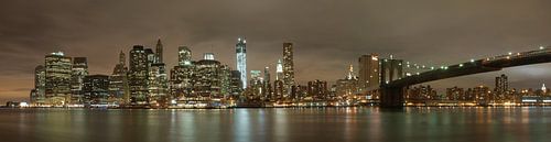 Ligne d'horizon de Manhattan New York de nuit