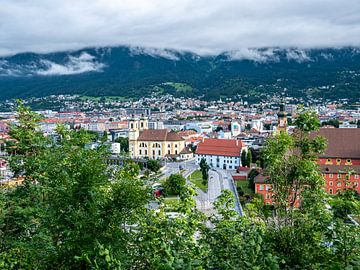 Stadspanorama van Innsbruck in Tirol van Animaflora PicsStock