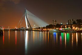Rotterdam bij nacht sur Michel van Kooten