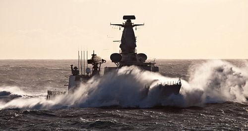 Fregat in de golven - part III