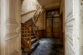 Urbex kasteel trap van Ronald Floor