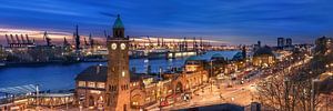 Hamburger Hafen mit Landungsbrücken. von Voss Fine Art Fotografie