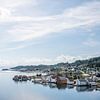 Huizen aan het water in Noorwegen van MdeJong Fotografie