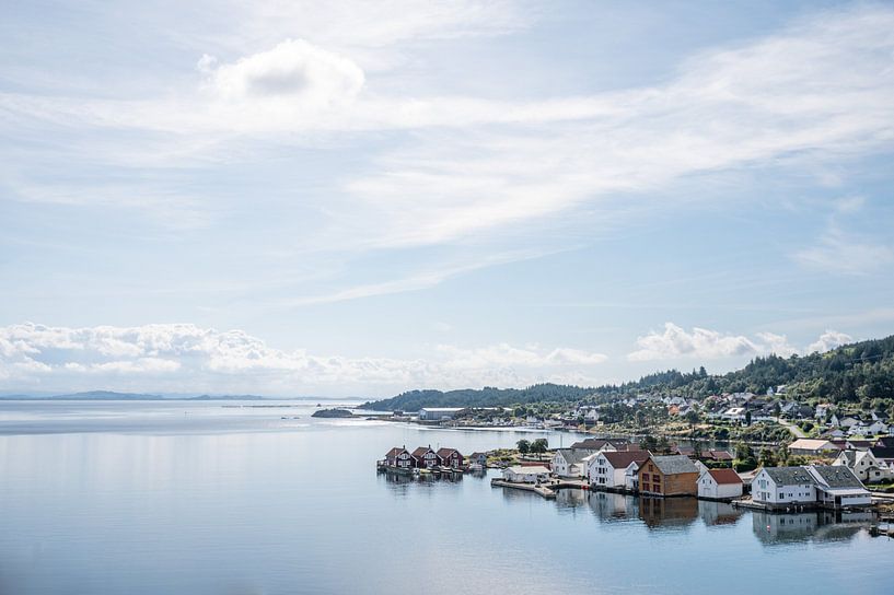 Maisons au bord de l'eau en Norvège par MdeJong Fotografie