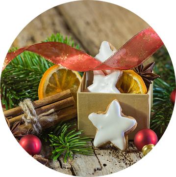 Kerstster koekjes, specerijen en ornamenten van Alex Winter